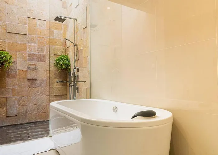 Villa Cozy 2-bed With Pool 5 Mins To Finns Canggu